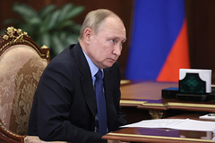 Путин потребовал сохранить ставки по кредитам на прежнем уровне