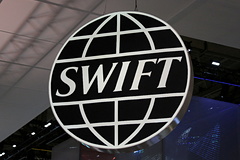 В Совфеде спрогнозировали последствия отключения России от SWIFT