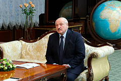 Лукашенко пожаловался на отказ Украины закупать удобрения