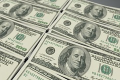 Россиянам сообщили срок падения доллара до 70 рублей