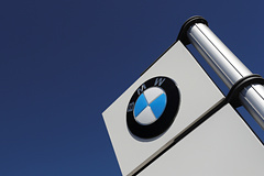 BMW приостановит производство в России и поставки автомобилей