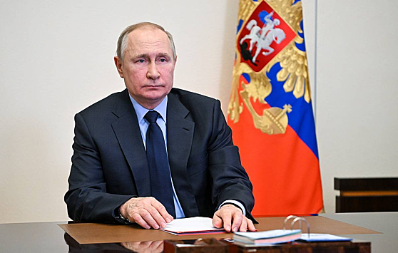 Путин поручил сделать МРОТ выше уровня инфляции