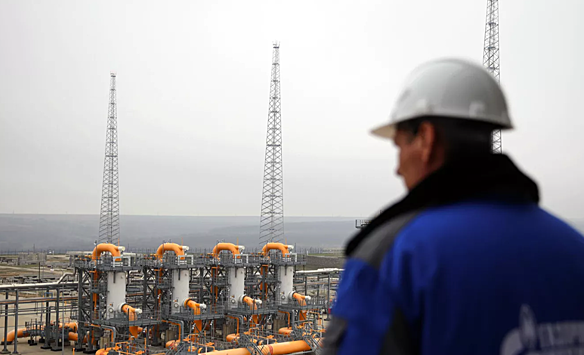 «Газпром» увеличил прокачку газа через Украину