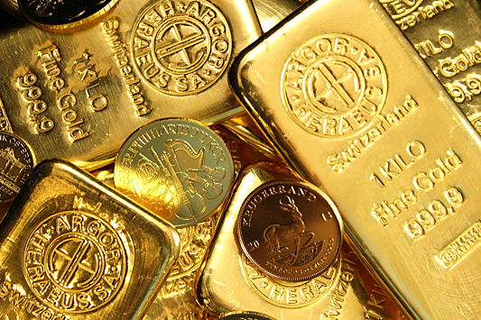 FT: уставшие от «тирании доллара» страны начали скупать золото
