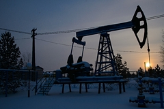 Цена нефти превысила 100 долларов за баррель